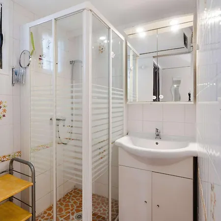Pavillon climatisé 3 chambres avec terrasse à 250m de la plage - FR-1-409-91 * Narbonne-Plage