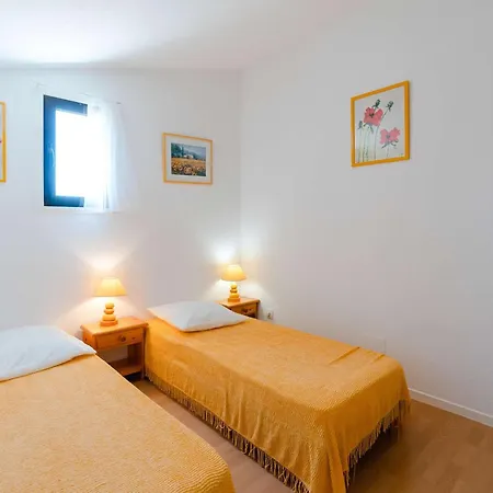 Villa Pavillon Climatise 3 Avec Terrasse A 250m De La - Fr-1-409-91