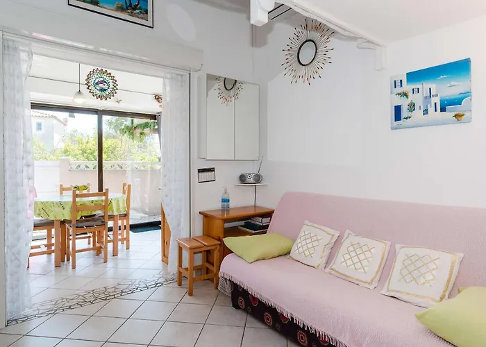 Pavillon Climatise 3 Avec Terrasse A 250m De La - Fr-1-409-91 纳博讷普拉日